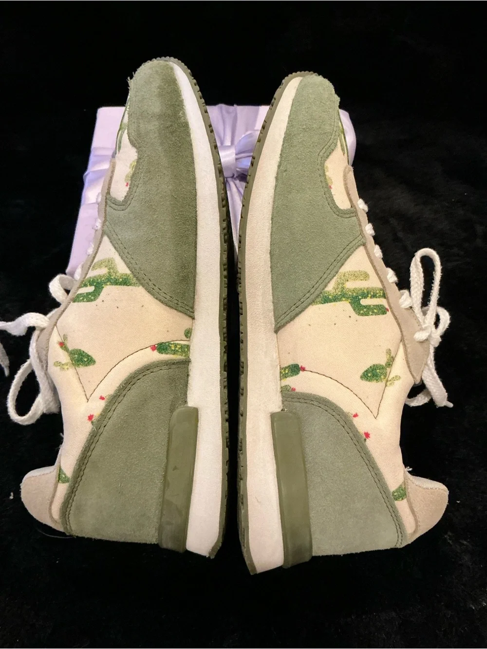 inkkas Prickly Jogger Green and Cream Cactus Print Sneakers W 12, M 10